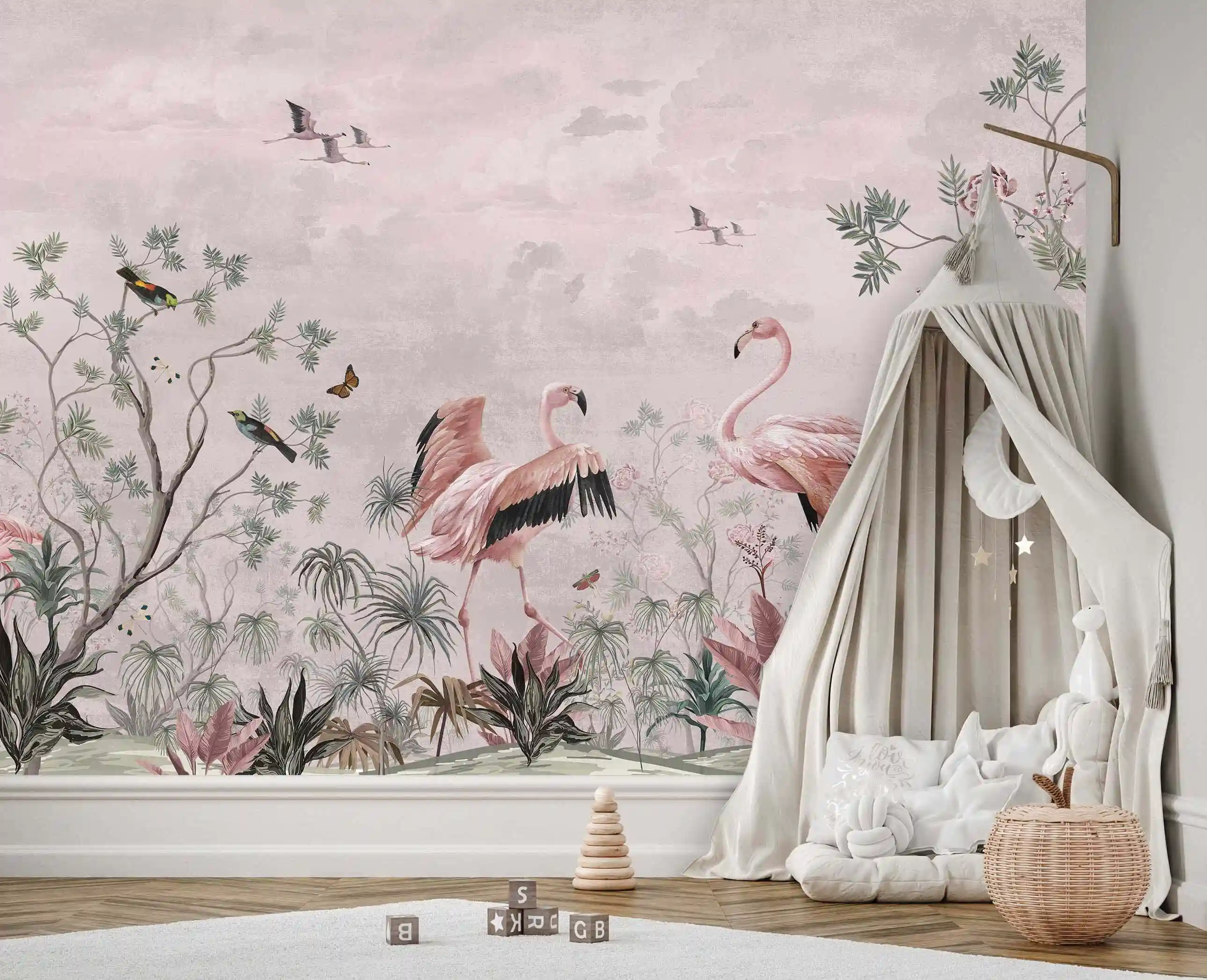Tropical Flamingo Fototapete in Rosatönen im Kinderzimmer mit Baldachin-Spielzelt und Holzstapelturm